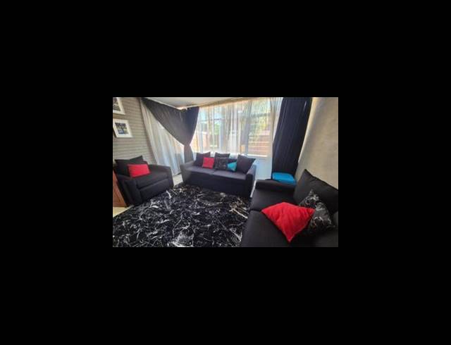 2 BEDROOM TOWNHOUSE FOR SALE IN TILEBA